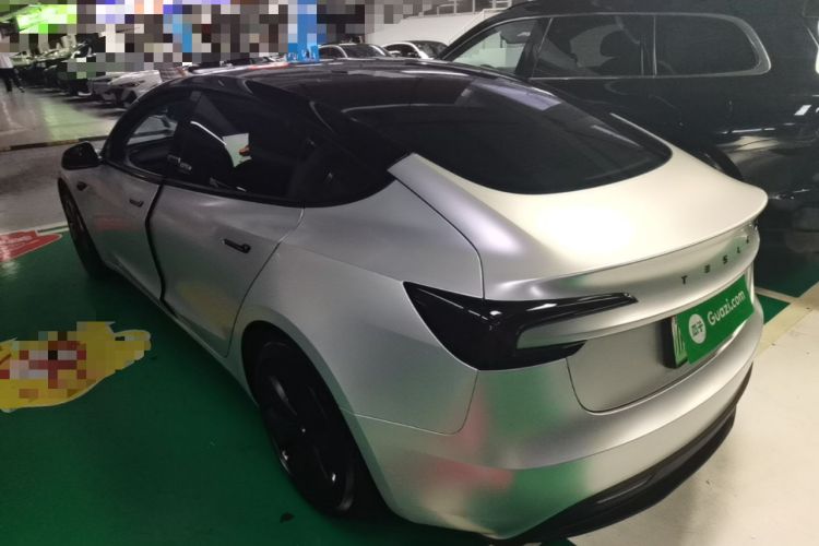 Tesla Model 3 2023 — 4