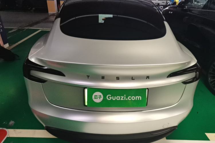 Tesla Model 3 2023 — 5