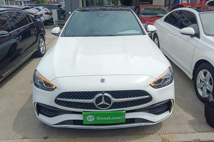 Mercedes-Benz C 260 L 2024 — 2