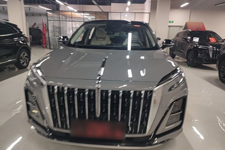 Hongqi HS3 2023 — 2