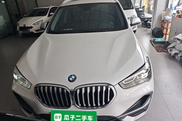 BMW X1 2022 — 2