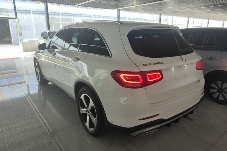Mercedes-Benz GLC 260 L 2022 — фото 4