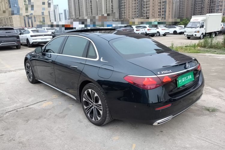 Mercedes-Benz E 350 e L 2024 — 4