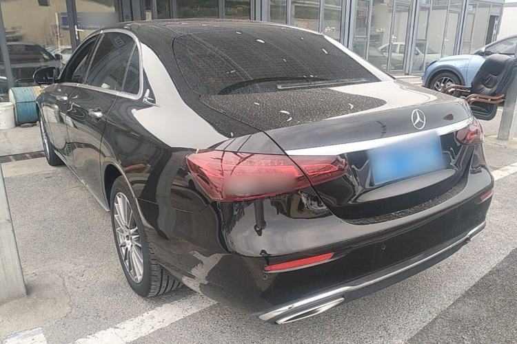 Mercedes-Benz E 260 L 2022 — 4