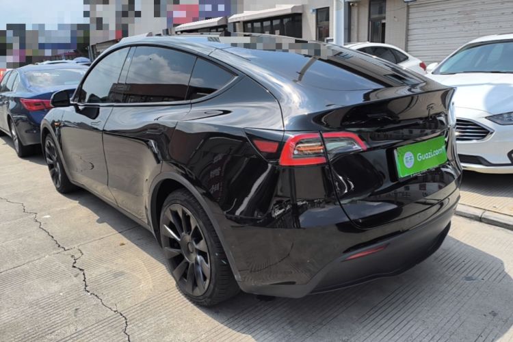 Tesla Model Y 2022 — 4