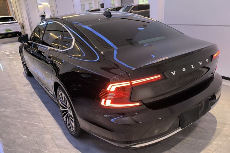 Volvo S90 2025 — фото 4