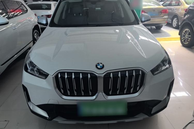 BMW X1 2023 — 2