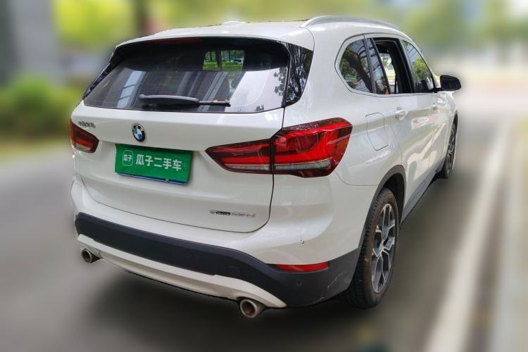 BMW X1 2022 — фото 4