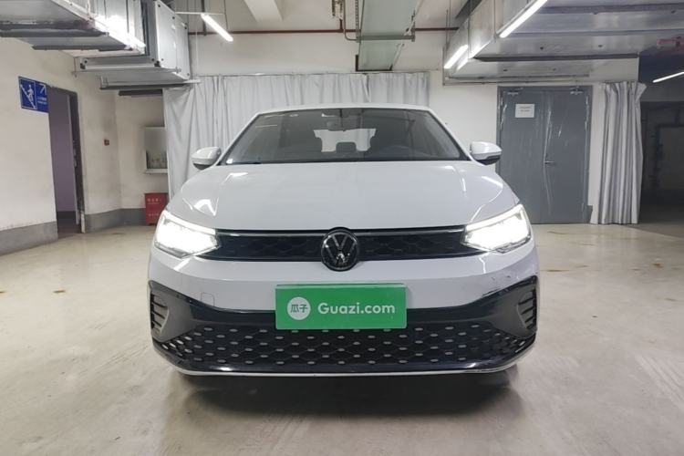 Volkswagen Lavida 2023 — 2