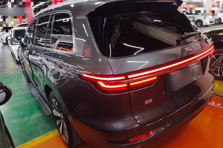 Li Auto ONE 2021 — 4