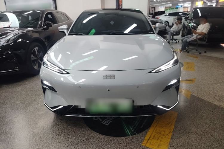 Geely Galaxy E8 2025 — 2