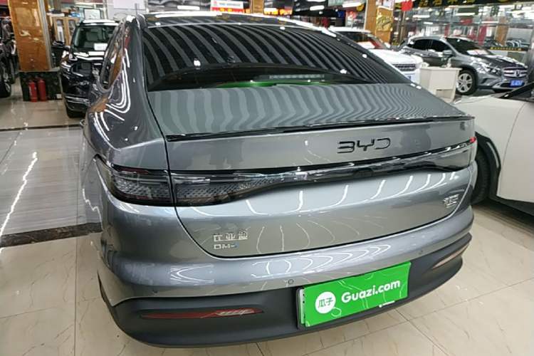 BYD Seal 05 DM-i 2025 — фото 5