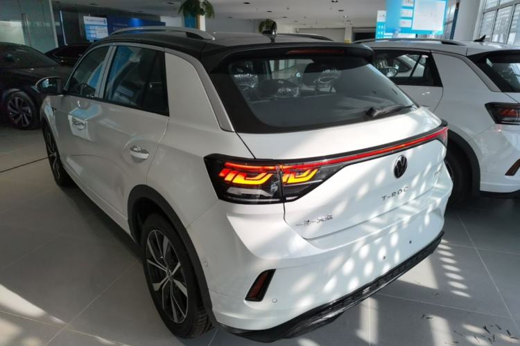 Volkswagen T-Roc 2025 — 4