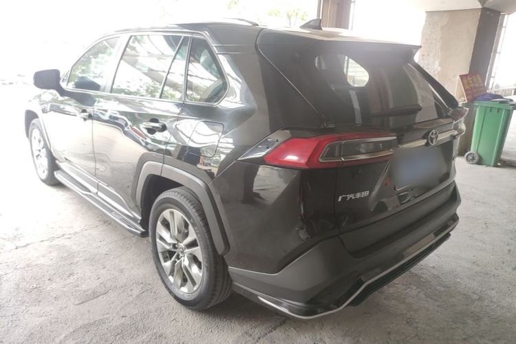 Toyota RAV4 2021 — 4