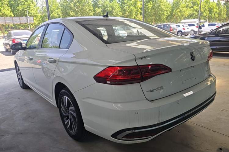 Volkswagen Bora 2026 — 4