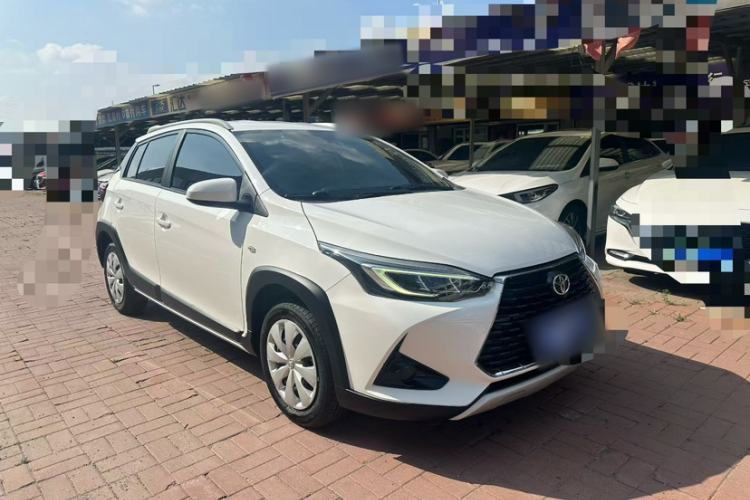 Toyota Yaris 2022 — фото 3