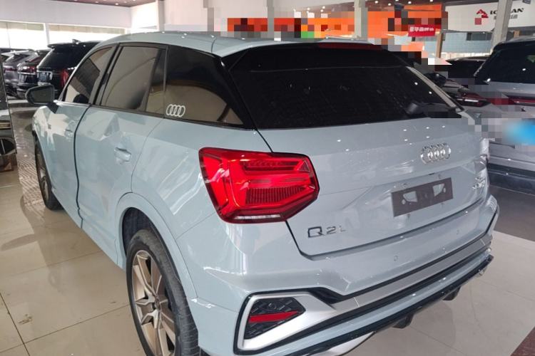 Audi Q2L 2023 — 4