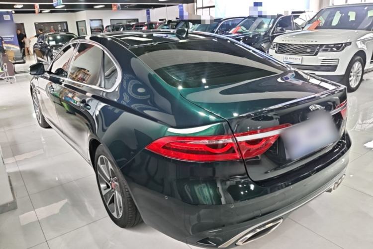 Jaguar XFL 2023 — фото 4