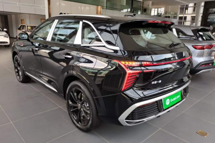 Hongqi HS3 PHEV 2025 — 4