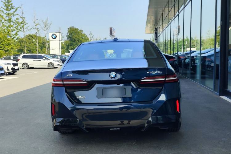 BMW i5 2025 — фото 5