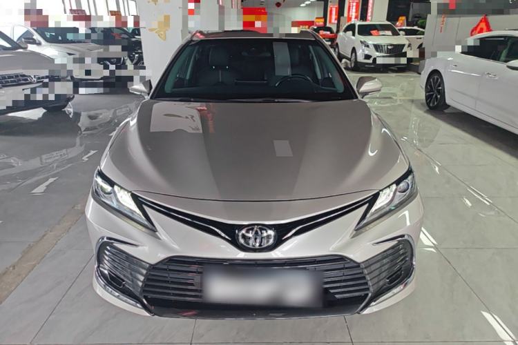 Toyota Camry 2021 — 2