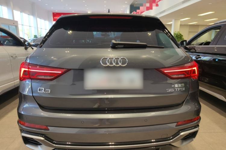 Audi Q3 2026 — 5