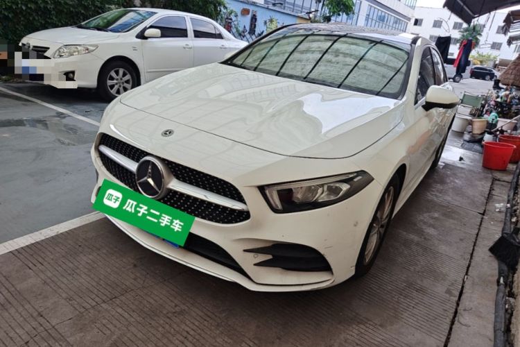 Mercedes-Benz A 200 L 2020 — фото 1