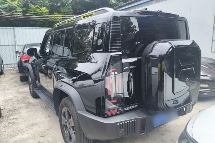 Jetour Traveler 2023 — 4