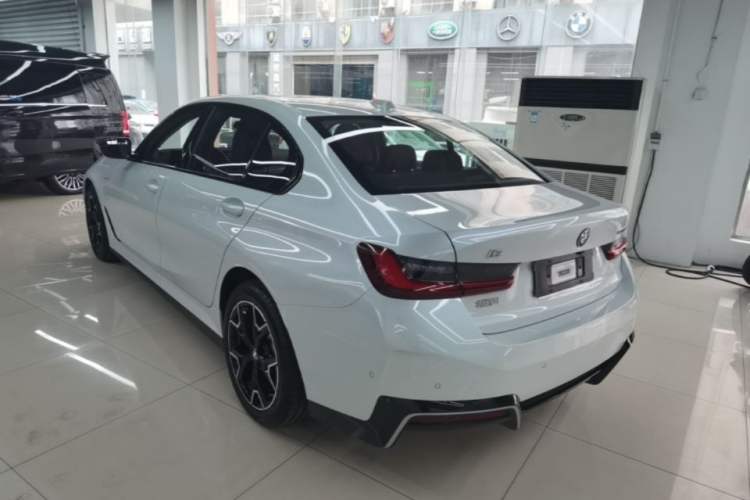 BMW i3 2025 — 4