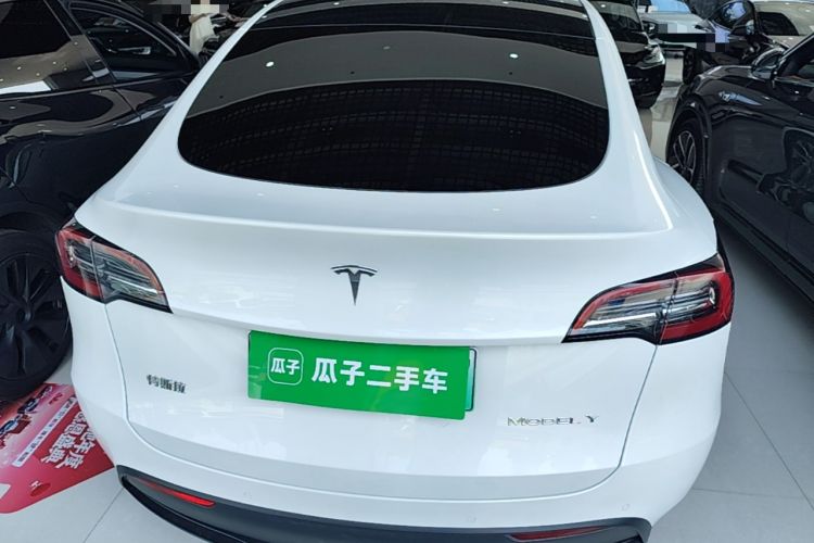 Tesla Model Y 2021 — 5