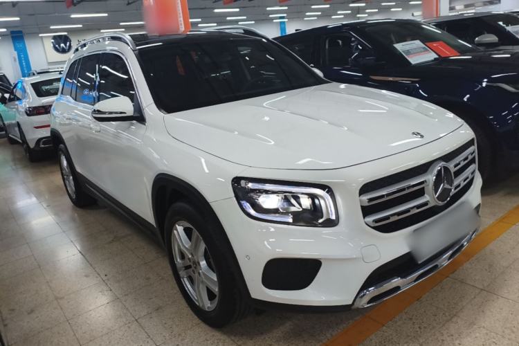 Mercedes-Benz GLB 200 2023 — 3