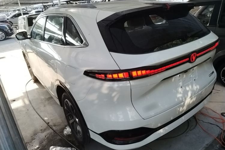 ChangAn CS75 PLUS 2025 — фото 4