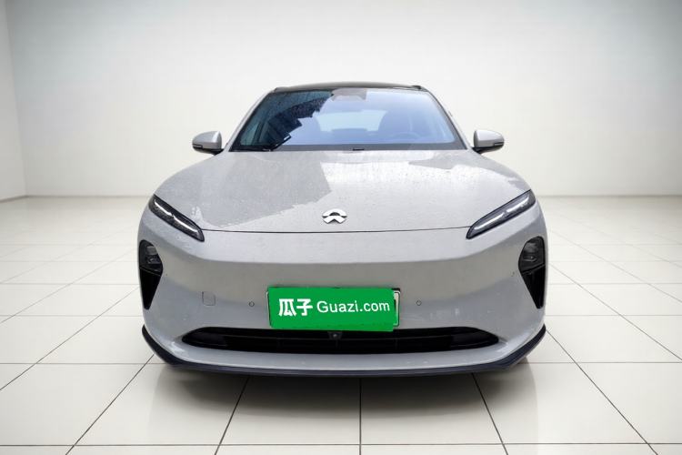 NIO ET5T 2024 — 2