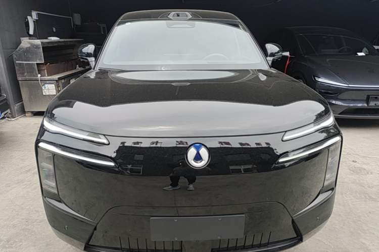 Denza N8L 2025 — 2