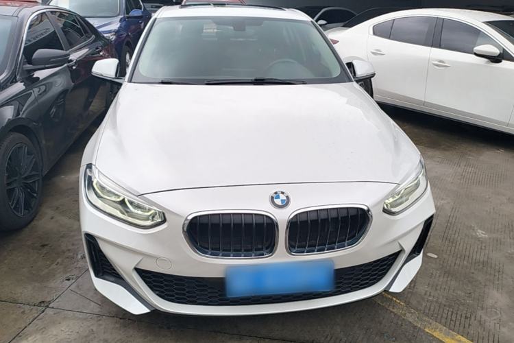 BMW 120i 2020 — фото 2