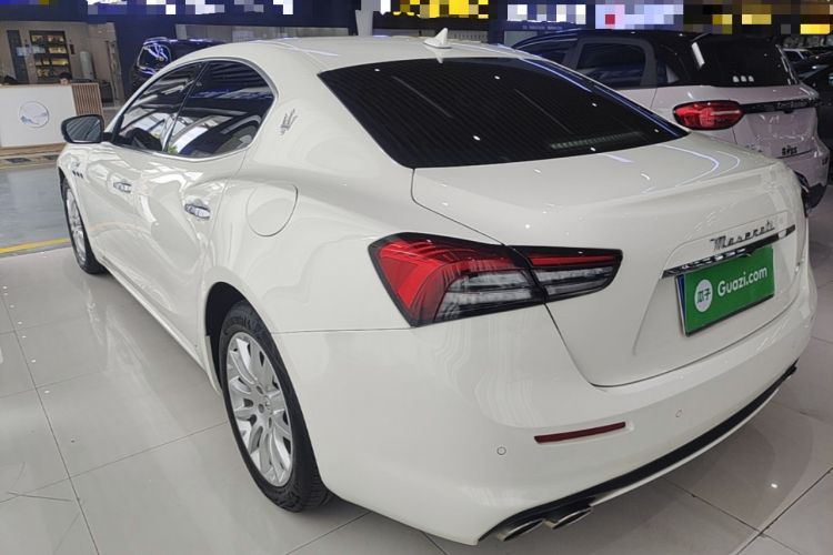 Maserati ghibli 2022 — фото 4