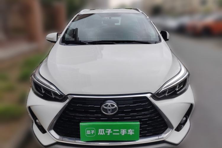Toyota YARiS L 2022 — фото 2