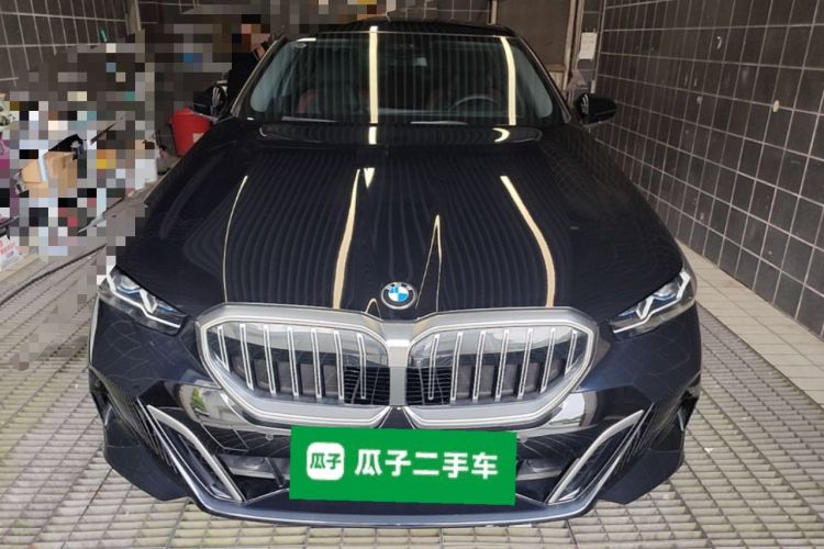 BMW 530Li 2025 — 2