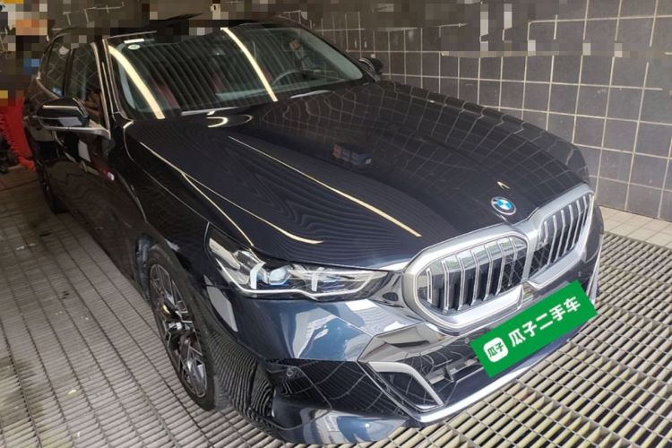 BMW 530Li 2025 — 3