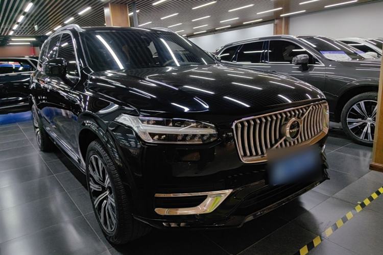 Volvo XC90 2021 — 3