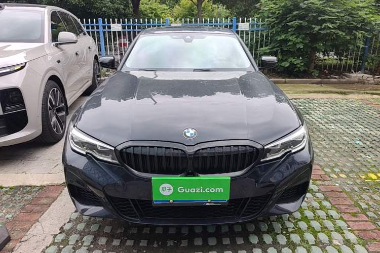 BMW 325Li 2021 — 2