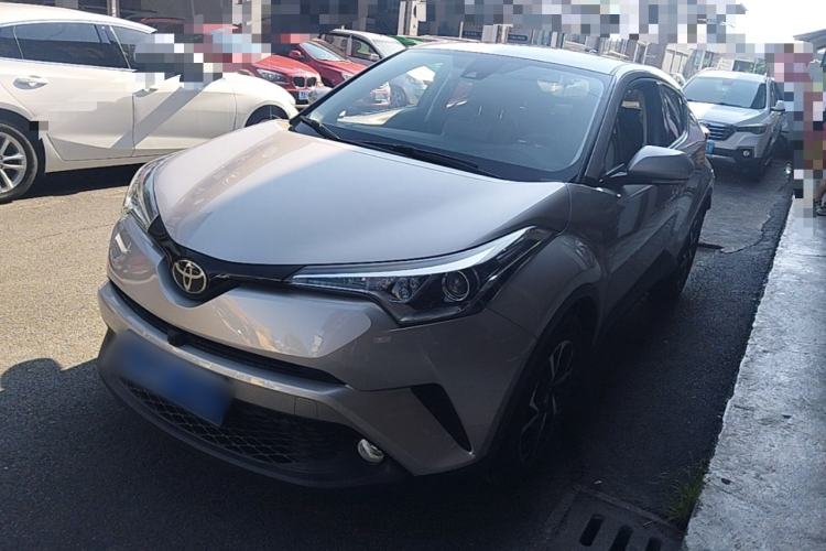 Toyota C-HR 2020 — фото 1