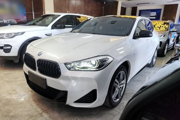 BMW X2 2021 — фото 1