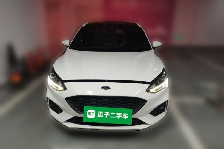 Ford Focus 2021 — 2