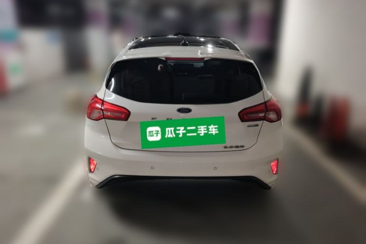 Ford Focus 2021 — 3