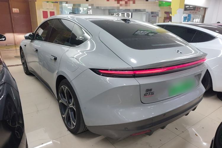 NIO ET5 2022 — 4