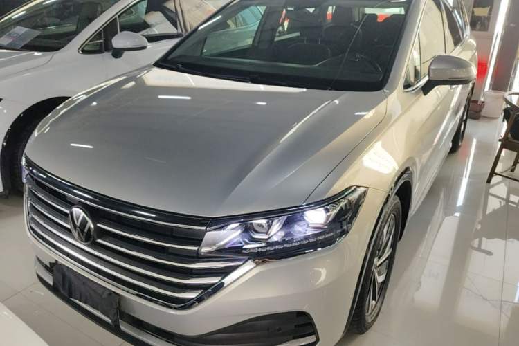 Volkswagen Viloran 2020 — 2