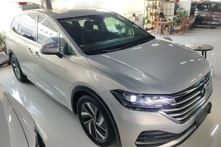 Volkswagen Viloran 2020 — 3