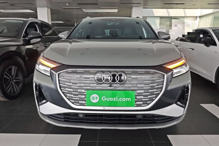 Audi Q4 e-tron 2022 — 2