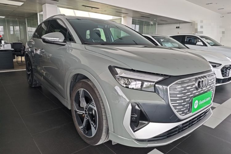 Audi Q4 e-tron 2022 — 3